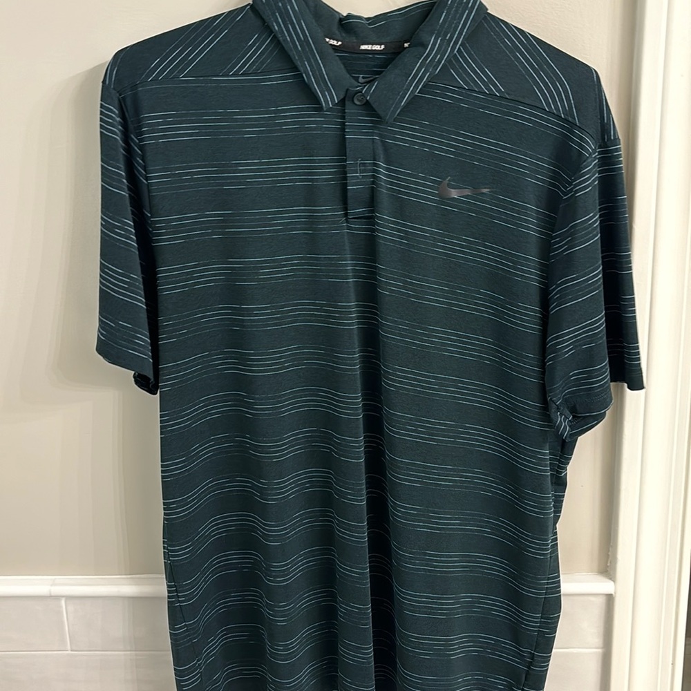 Men’s Large Nike Golf Polo Green with light blue stripes EUC